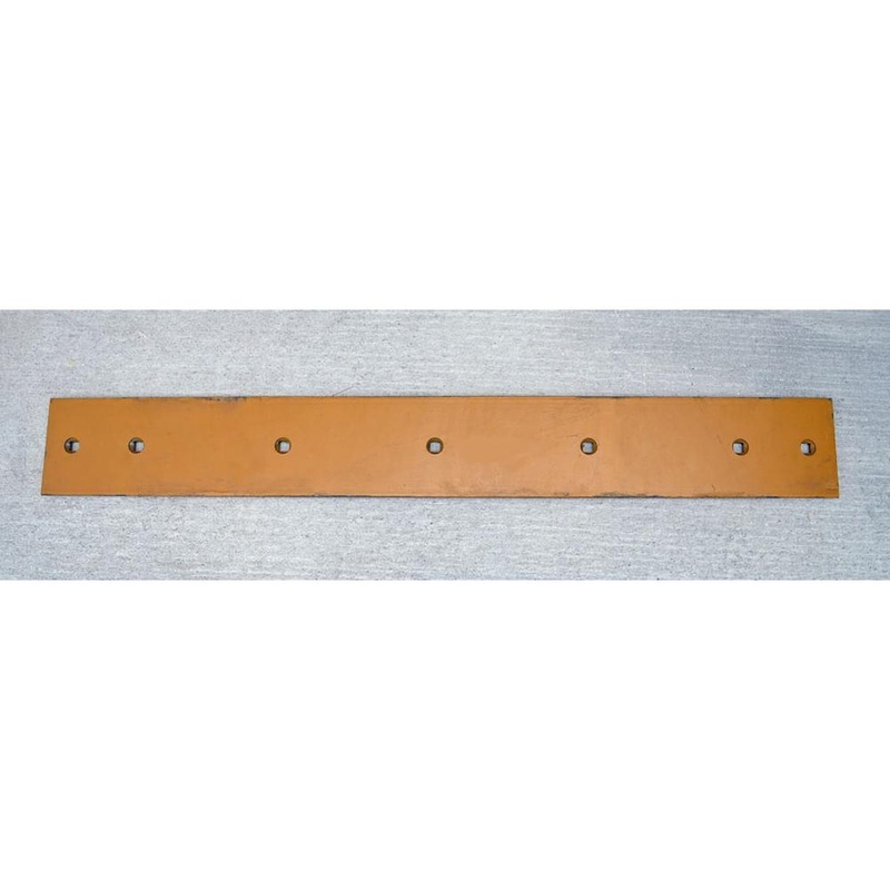 T127297 Cutting Edge, Center Fits John Deere